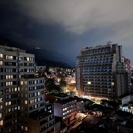 Penthouse Con Vista A Los Cerros. Bogotá Esterno foto