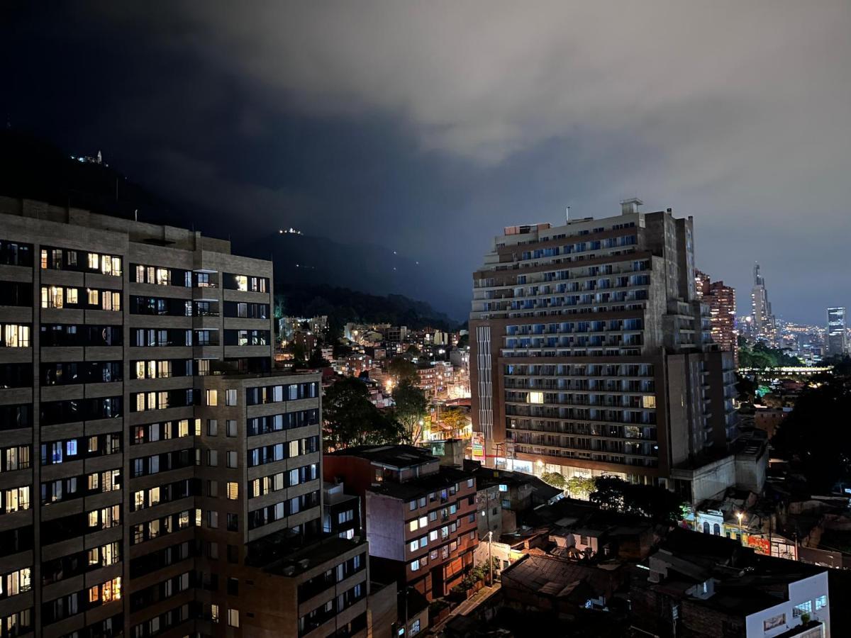 Penthouse Con Vista A Los Cerros. Bogotá Esterno foto